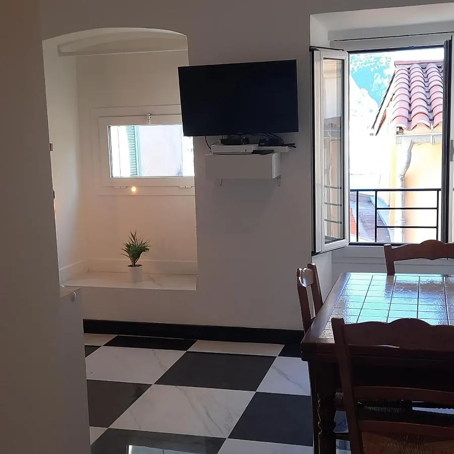 아파트 Logis Capodanna 멍똥